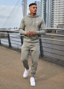 Gym King Fundamental Fleece Jogger - Soft Khaki 13 Gym King Fundamental Fleece Jogger - Soft Khaki -Gym King Store 2R3A3128copy c27a2c58 dde9 49eb b5b2 766b8f23e0be