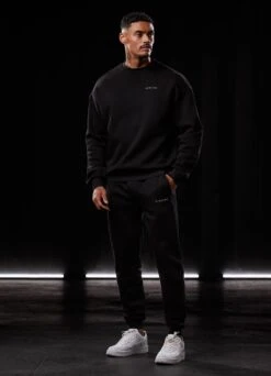 Gym King Outline Print Jogger - Black -Gym King Store BF23MENSCAMP13698copy