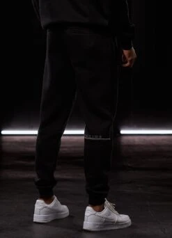 Gym King Outline Print Crew Tracksuit - Black -Gym King Store BF23MENSCAMP13715copy 4812f1d9 e0e6 4e35 a065 efb7191513b8