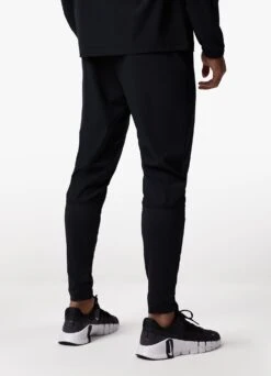 Gym King Debossed 2.0 Jogger - Black -Gym King Store DEBOSSEDHOOD JOGGER BLACKTST A2BUMTSB A2BUN 286