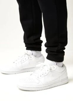 Gym King Established Tracksuit - Black 23 Gym King Established Tracksuit - Black -Gym King Store ESTABLISHEDHOOD JOGGER BLACKHDE A29SUTSB A2AMW 105 5fe38fe5 08c8 495b a75d a212d76c7a68