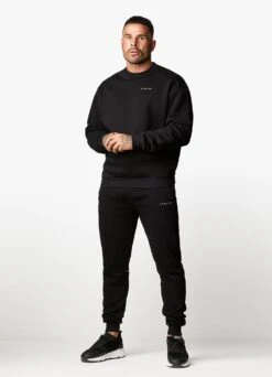 Gym King Outline Print Sweatshirt - Black -Gym King Store OUTLINEPRINTSWEATSHIRT JOGGERS BLACKSWT A2BFITSB A2BFO 153 457de0ee e013 4843 89b0 57ccdcb0b4af