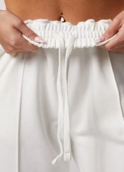 Gym King Refresh Crop Crew & Jogger - Cream -Gym King Store REFRESHCONTOUREDRIBTOP JOGGER CREAMWST A2BTKWTB A2BT6 39 e58671a7 45f3 42f8 ac50 0291e0b9b8ae