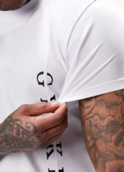 Gym King Split Linear Tee - White -Gym King Store SPLITLINEARTEE JOGGER WHITEBLACKSST A2CR1TSB A2CRD57