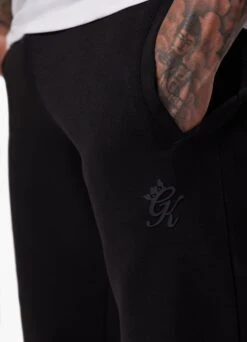 Gym King Split Linear Jogger - Black -Gym King Store SPLITLINEARTEE JOGGER WHITEBLACKSST A2CR1TSB A2CRD59