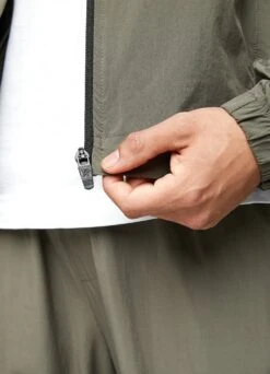 Gym King Utility Woven Bomber - Olive -Gym King Store UTILITYWOVENBOMBER JOGGER OLIVE.TST A29EXTSB A29EZ 111